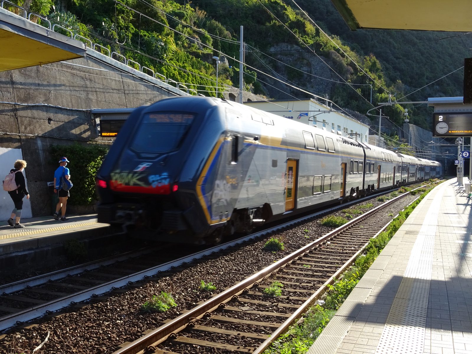 Etr-521-regionale-veloce-corniglia2